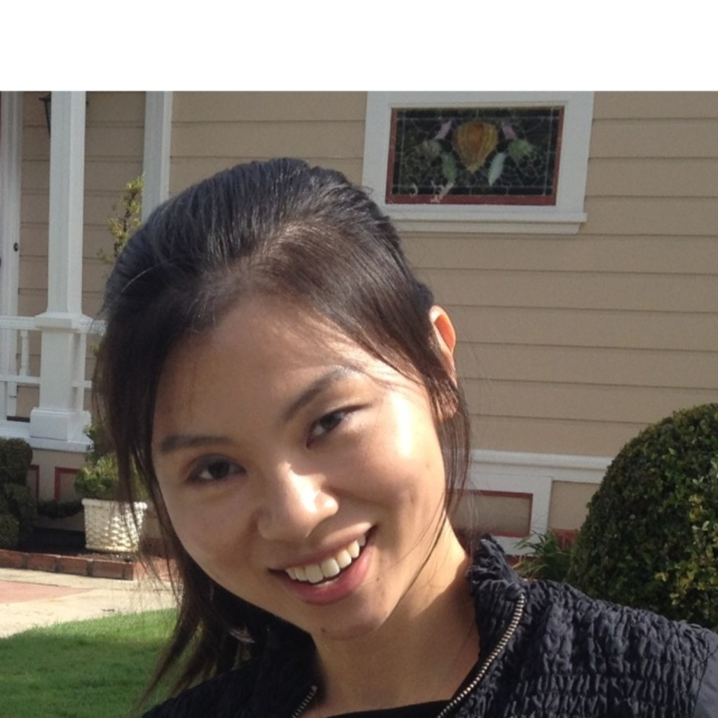 Olivia Wang Senior Associate EY XING