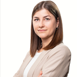 Laura Schmutzler