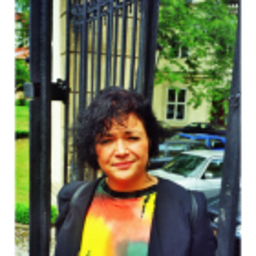 Martina Still