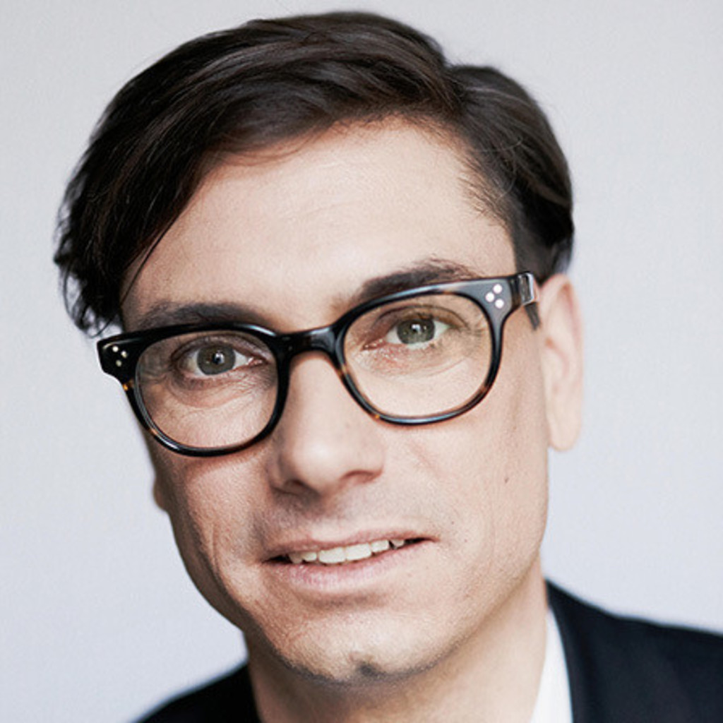 Markus Strauss IT Project Manager (Senior Associate) UniCredit