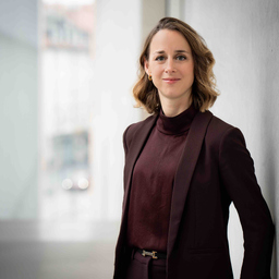 Dr. Anita Huhn