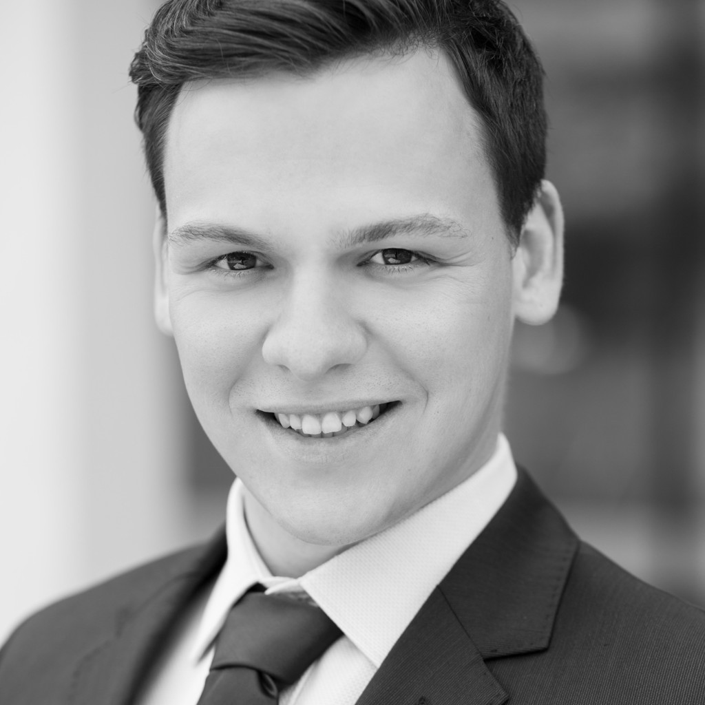 Yves Wilhelm Bildungswissenschaft (Personalmanagement) Julius