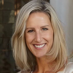 Bettina Naumann 