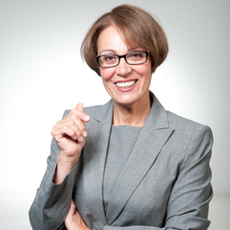 Dr. Mai Thewes