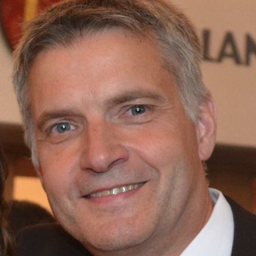 Dr. Markus Umlauff