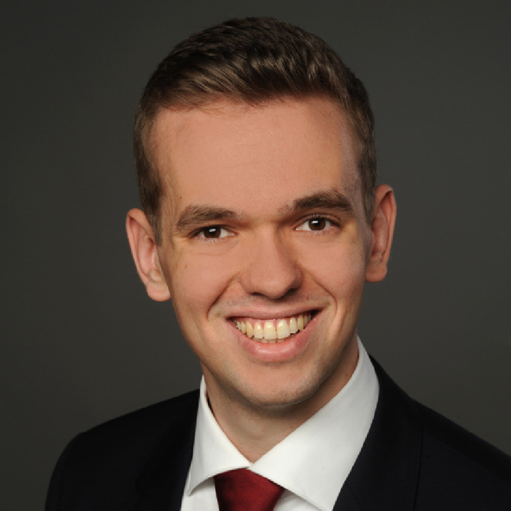 Alexander Kuhn Entwicklungsingenieur BMW Group XING