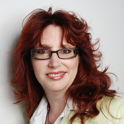 Angela Strauß