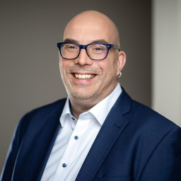 Dr. Wolfgang Moll