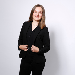 Lena Schneider