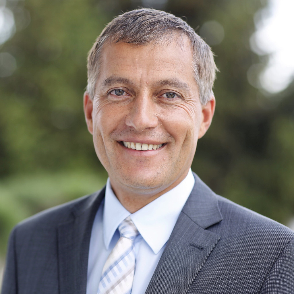 Dr. MBA Rolland Donin Inhaber und Trainer IHRS Training XING