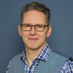Dr. Ralf Plötzke