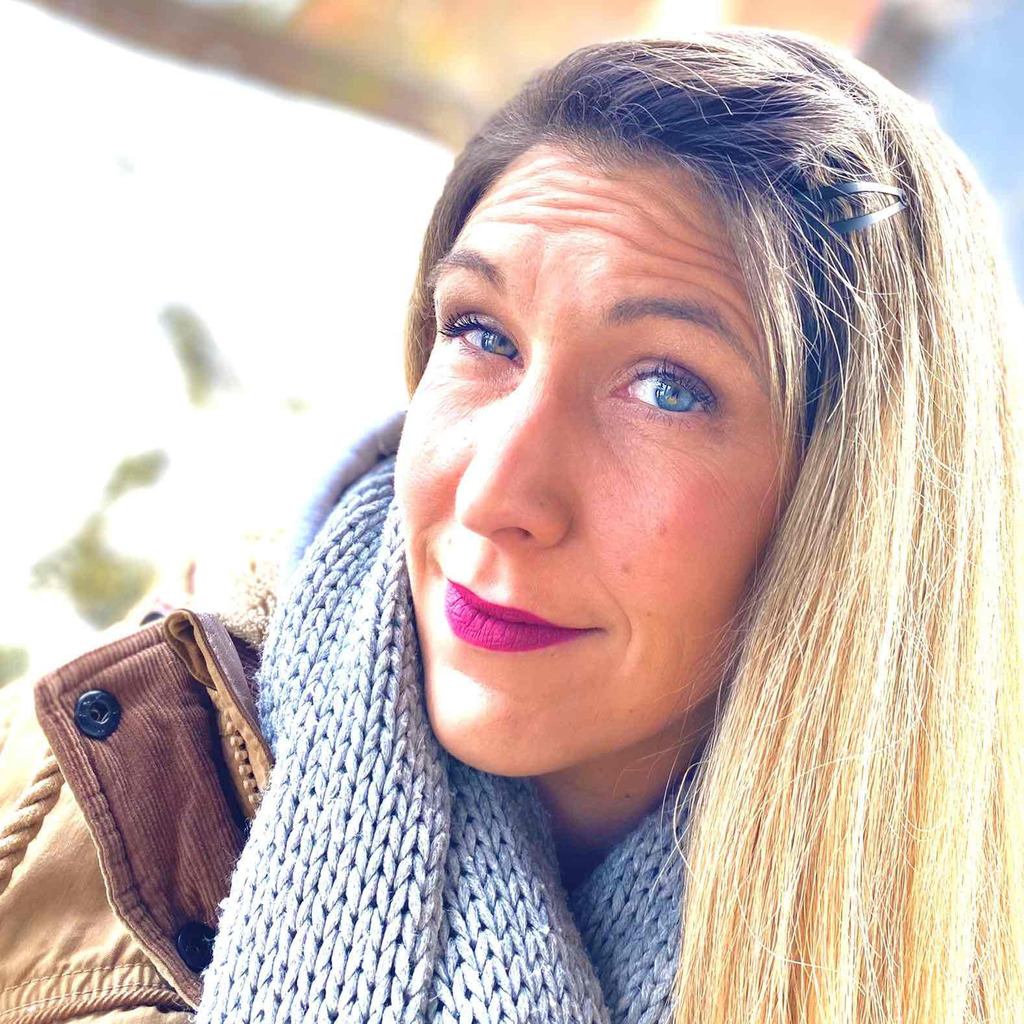 AlineDominique Ehrhardt Vertriebsleitung Werkzeugbau enesty GmbH