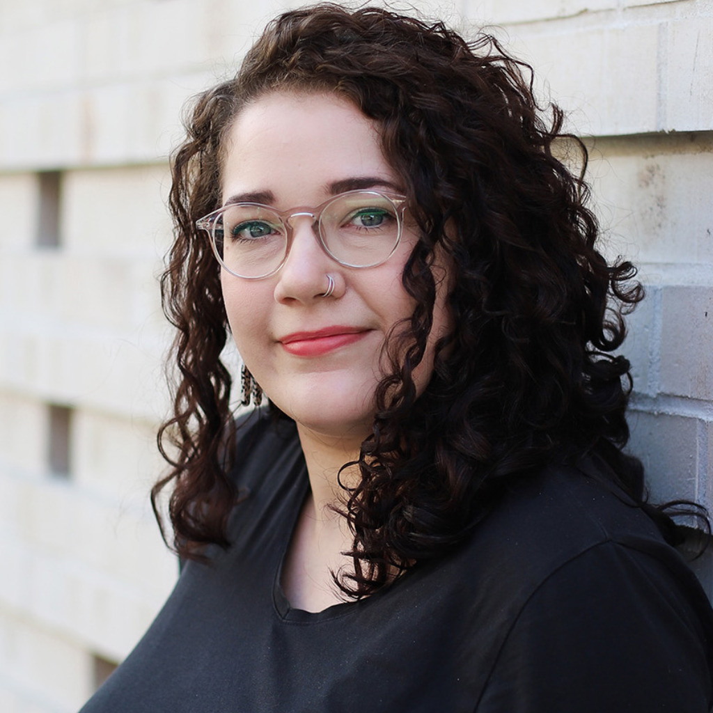 Belinda Strobelt Marketing & Brand Managerin (Grafik & Corporate