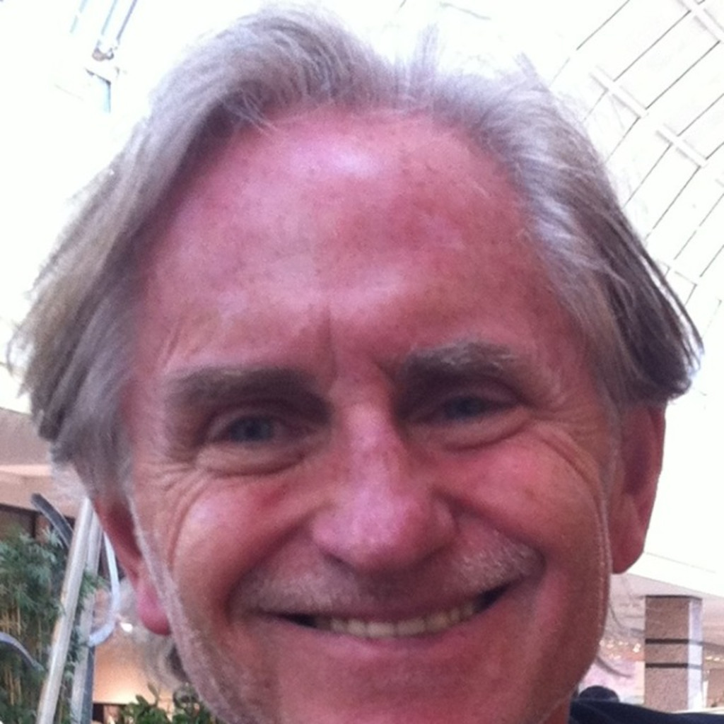 Social Media Profilbild Carlos James Wolf Hamburg