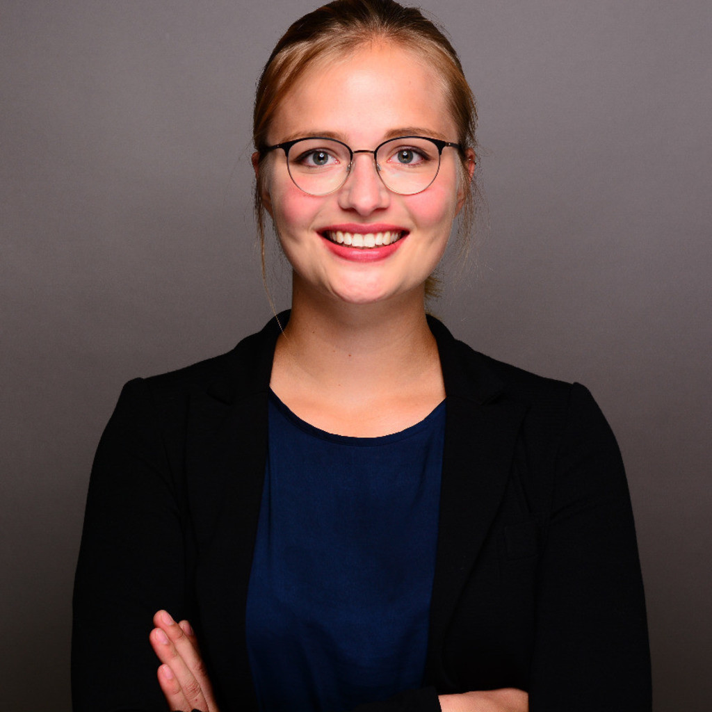 Luise Ruß Referentin für den Bereich HR Service Center BVG AöR XING