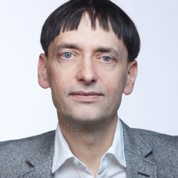 Dr. Maximilian Hoyer