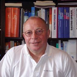 Dr. Hans Werner KARCH