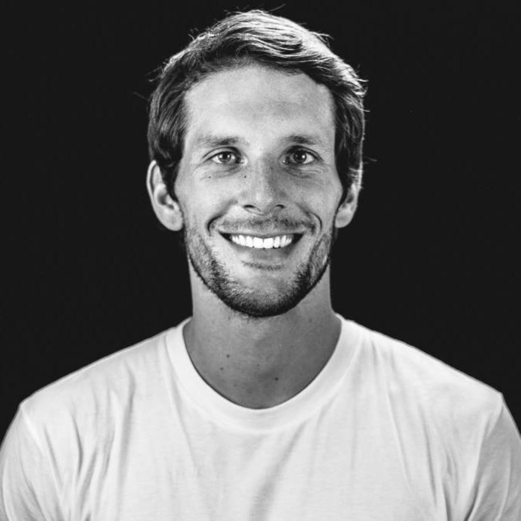 Sebastian Sickinger Senior Project Manager & Head of Sales