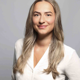 Saranda Kuhn