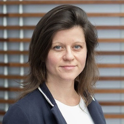 Claudia Bosch