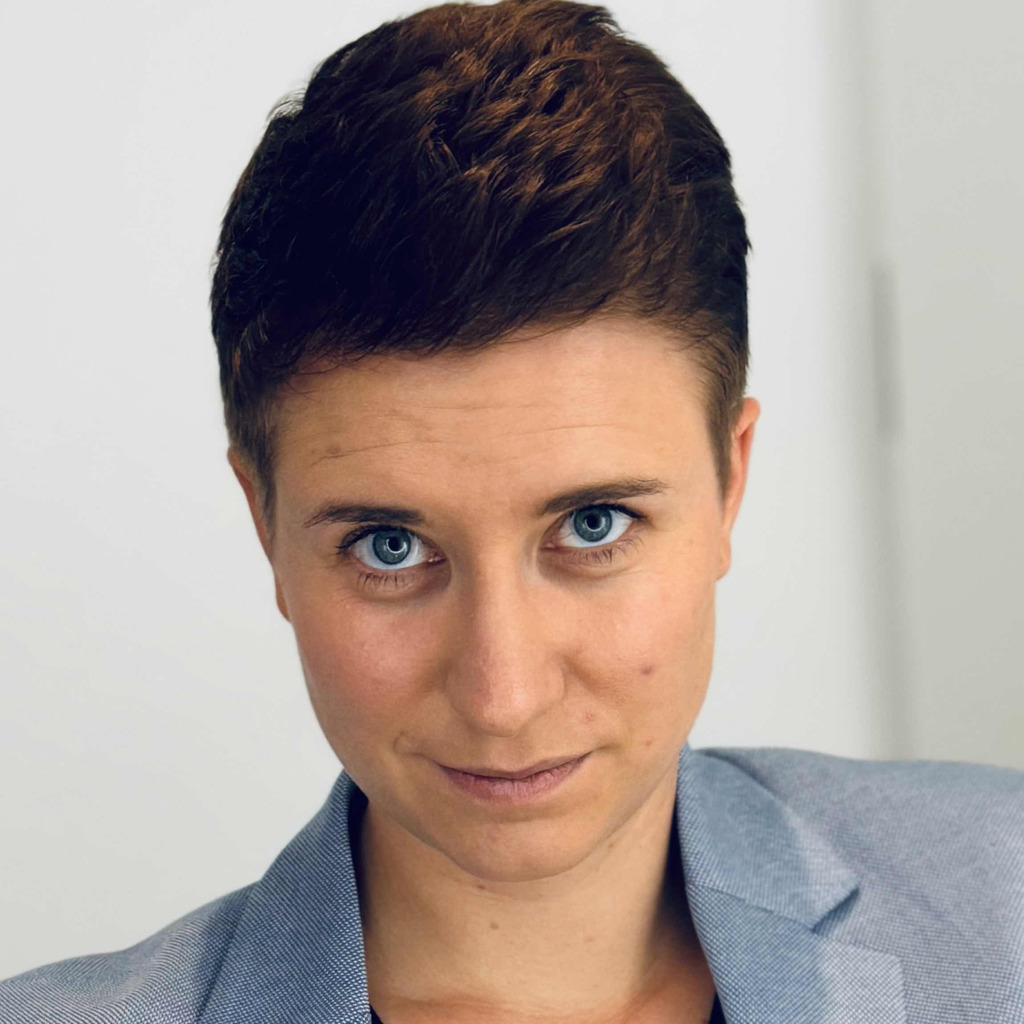 Jennifer Schneider Gebietsleiterin Region Ost Bank Deutsches
