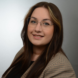 Larissa Strunk