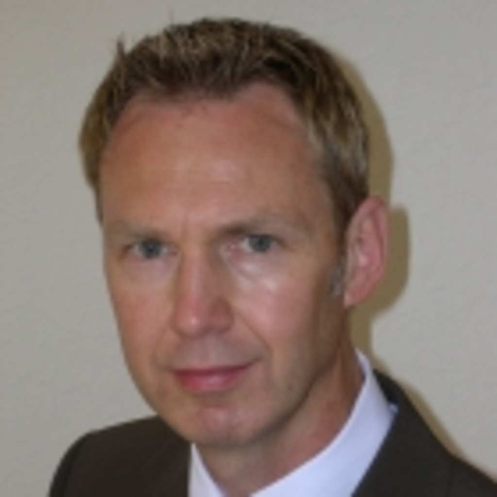 Winfried Retterath Associate Director / Leiter der physikalischen