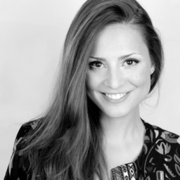 Raluca Broch