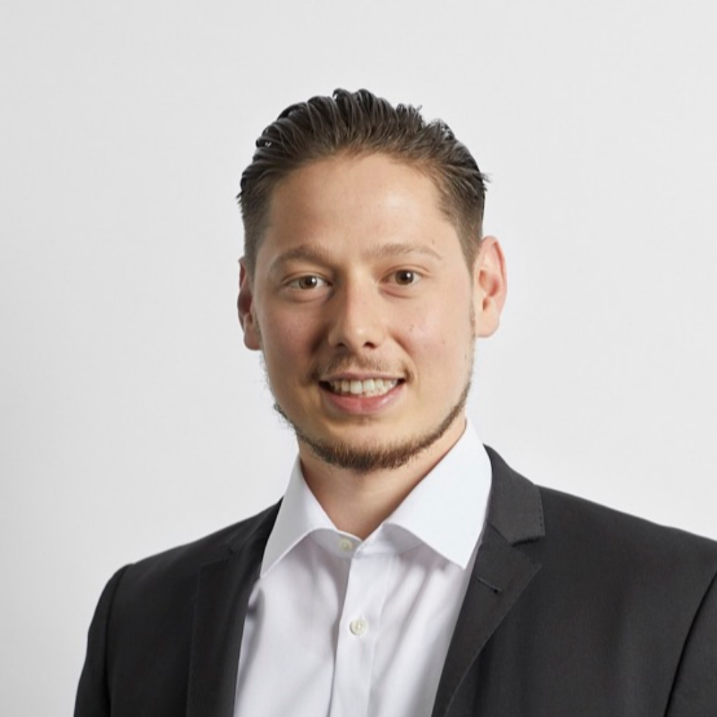 Lucien Hiemann Project Manager Structured Finance REM CAPITAL AG XING