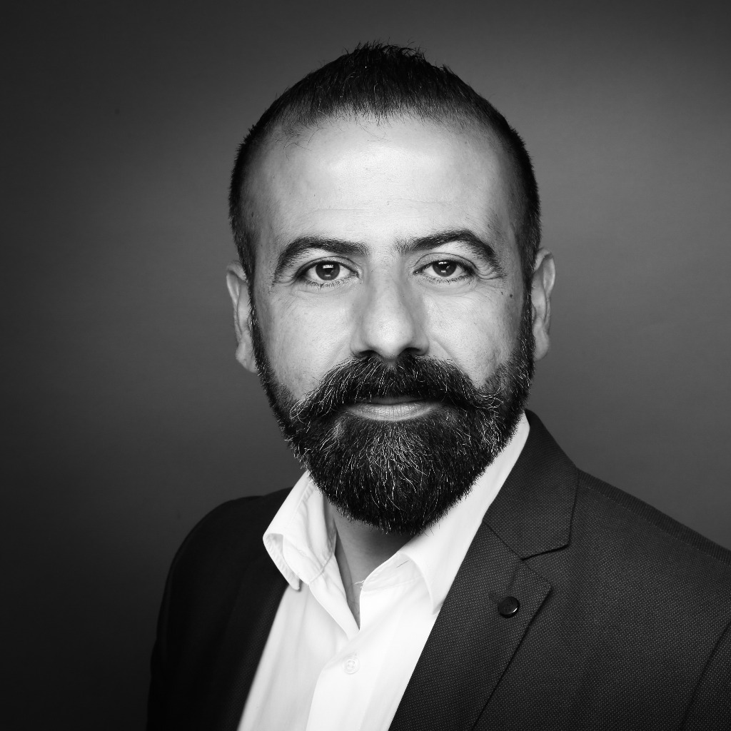 Özcan Ülger Projektleiter Servicebüro Jugendmigrationsdienste XING