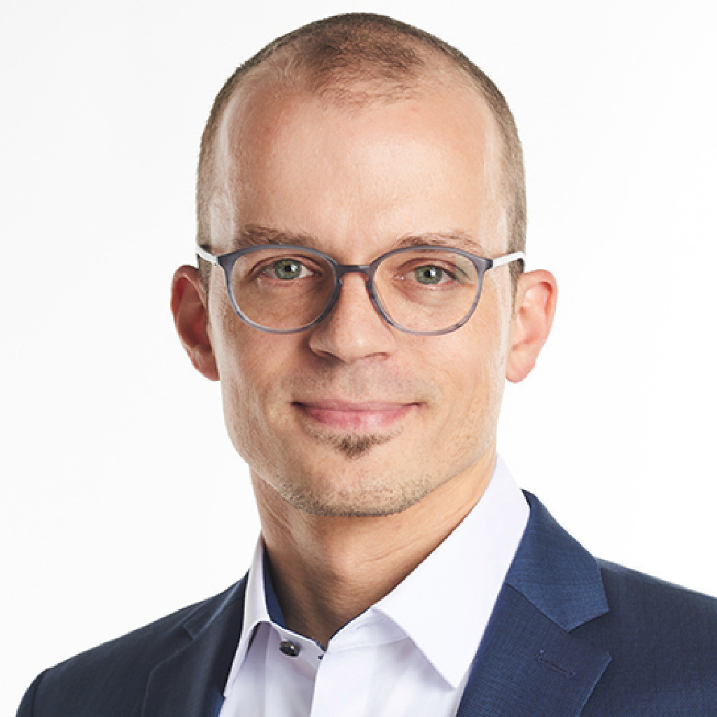 JanHendrik Baur Manager, Application Specialists, EMEA ACS