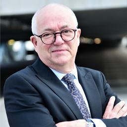 Dipl.-Ing. Manfred P. Göbel
