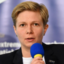 Dr. Cynthia Freund-Möller