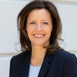 Dr. Alexandra Treutler