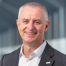 Dr. Andreas Kremer