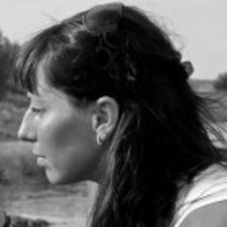 Stefanie Tuma