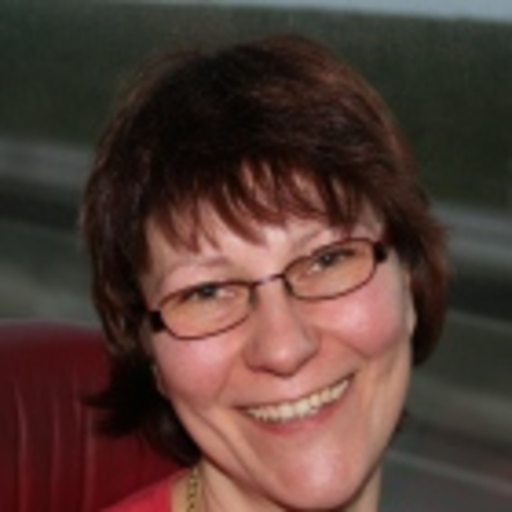 Carmen Wolf Dozent Private Bildungseinrichtung Jugend und