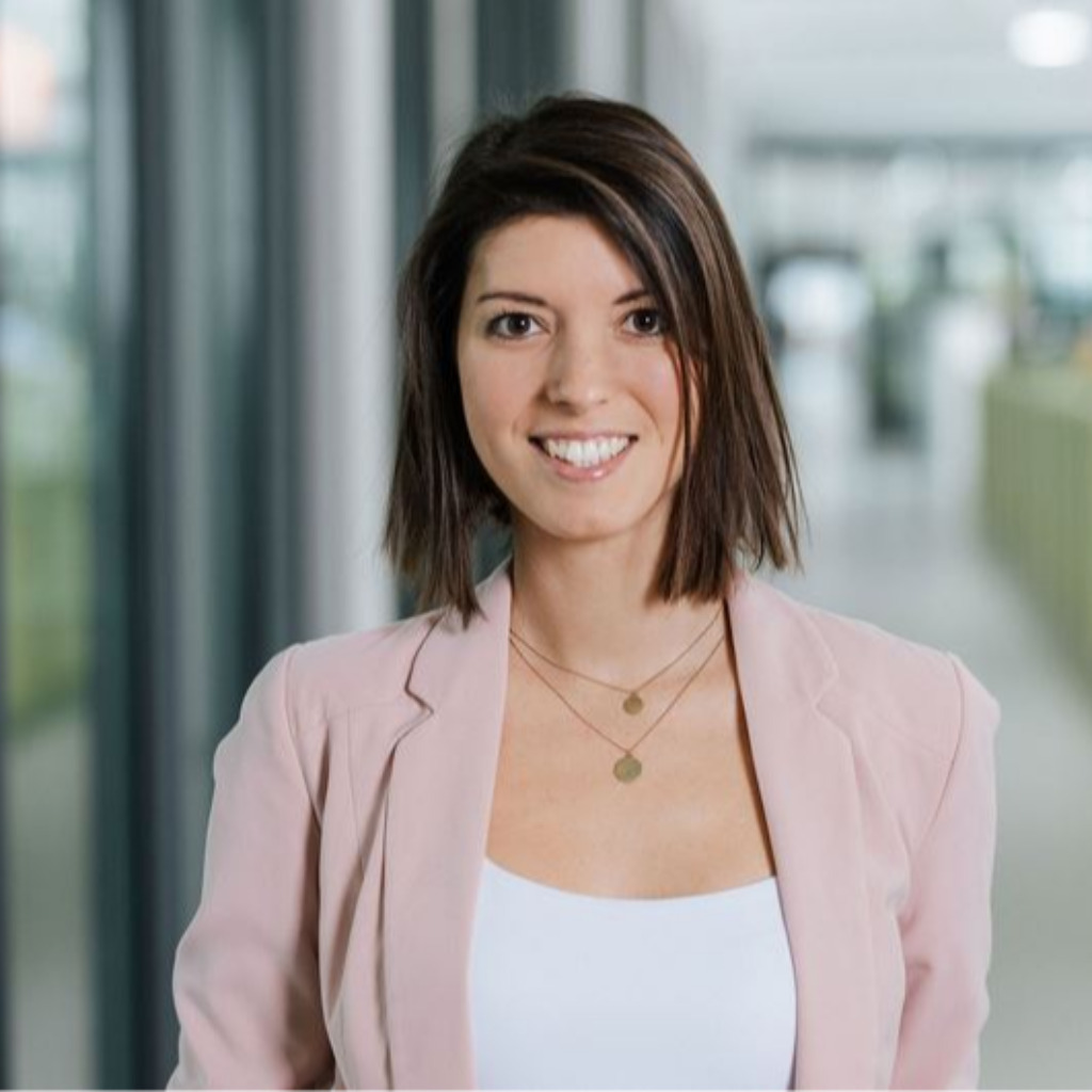 Claudia Rao HR Specialist Recruitment beeline group XING