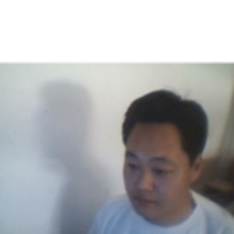 振林 边