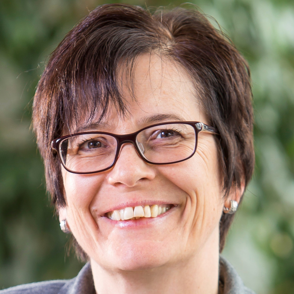 Adelheid Hegemann Geschäftsbereichsleiter CGM REHA & Vorstand LMZ