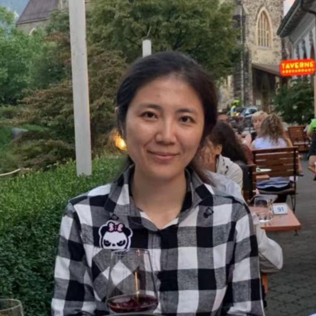 Qian Yong Piano teacher Hochschule für Musik und Theater Hamburg XING