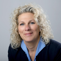 Nicola Wolf