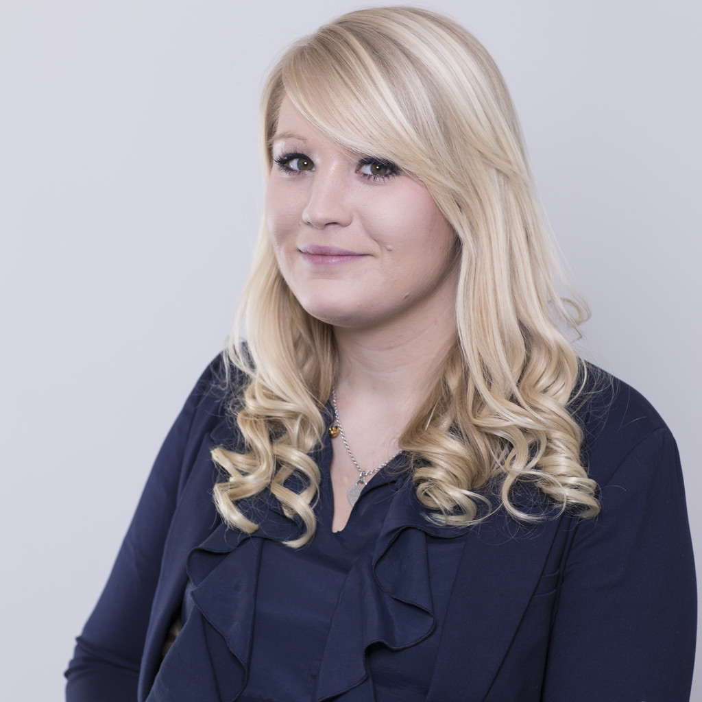 Veronika Sagaster Manager Leasing Vermietung Wohnimmobilien Domicil Real Estate Group Xing