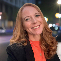 Janine Riemenschneider 