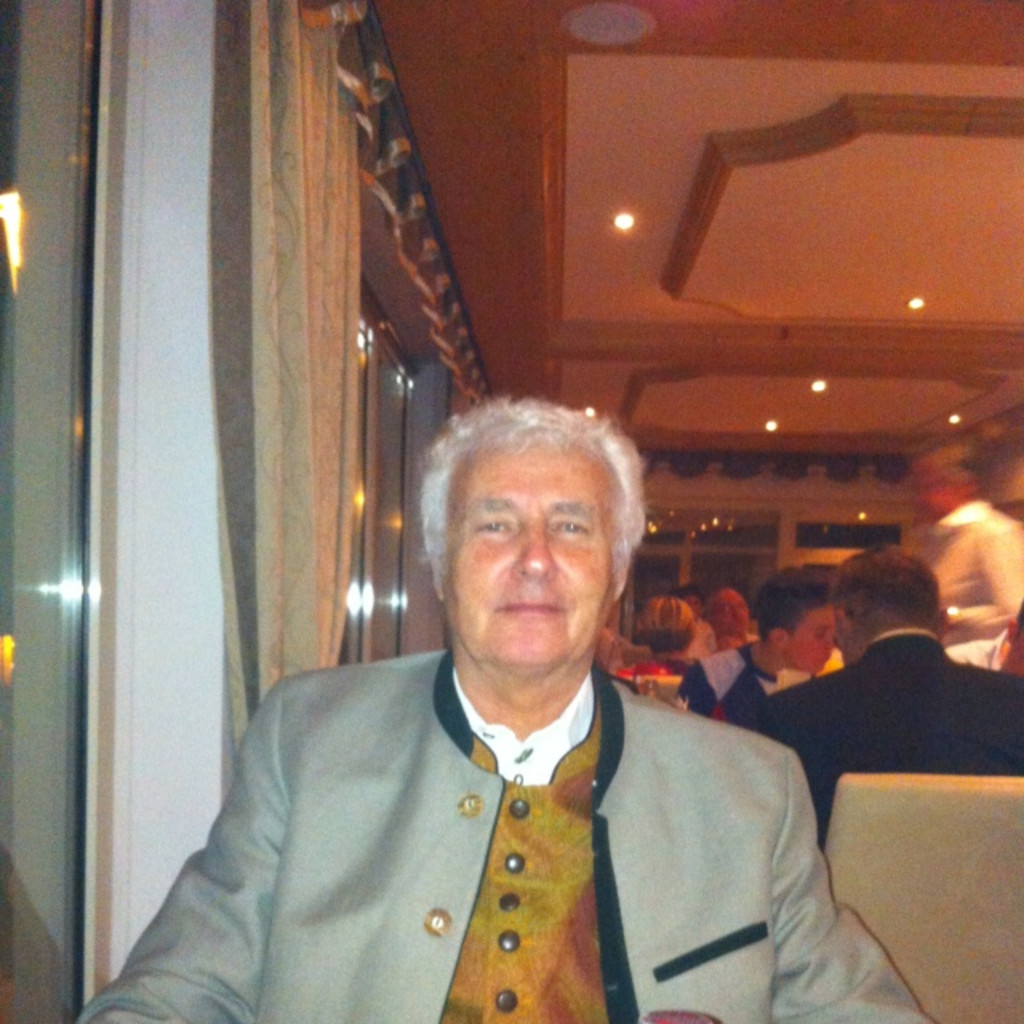 Johann Vogl Geschäftsführer MC Leasing GmbH XING