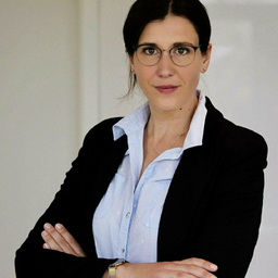 Julia Grothues