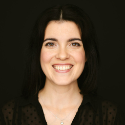 Monique Mayer