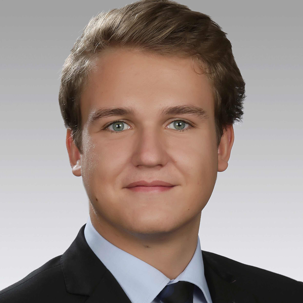 Julian Köhler Controller VRBank Landshut eG XING