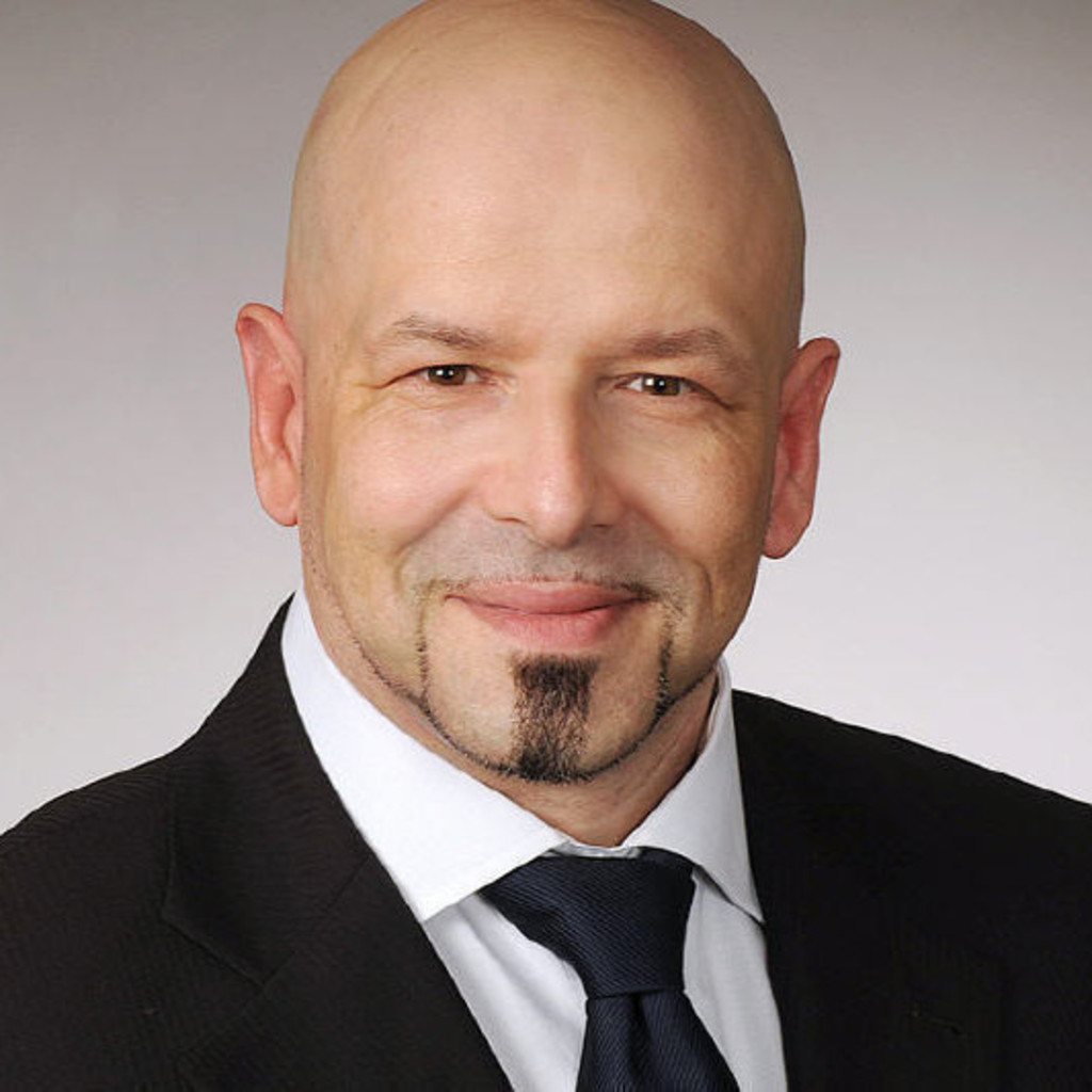 Mariano Villanueva Projektleiter Quarzwerke GmbH XING