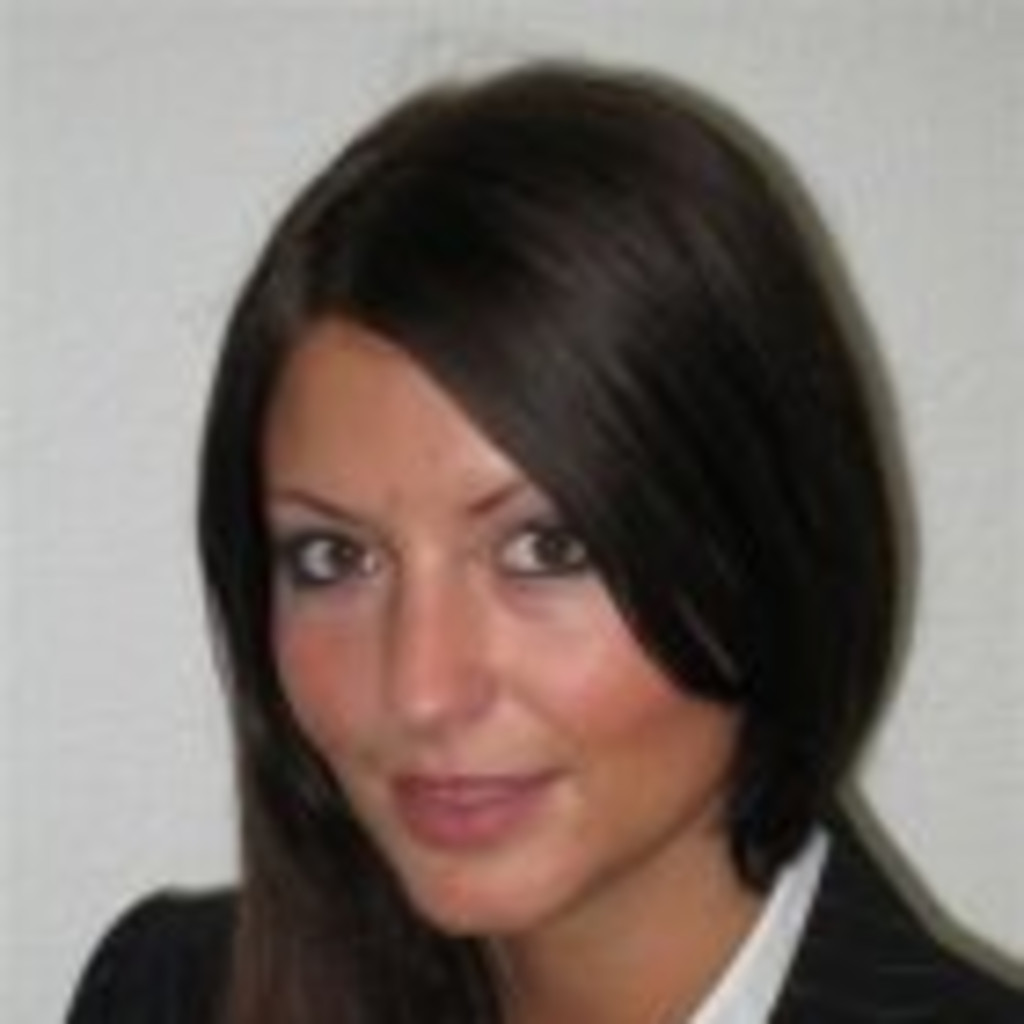 Carolina Drago Senior Channel Marketing Specialist Logitech Schweiz Carolina Drago Senior Channel Marketing Specialist Logitech Schweiz